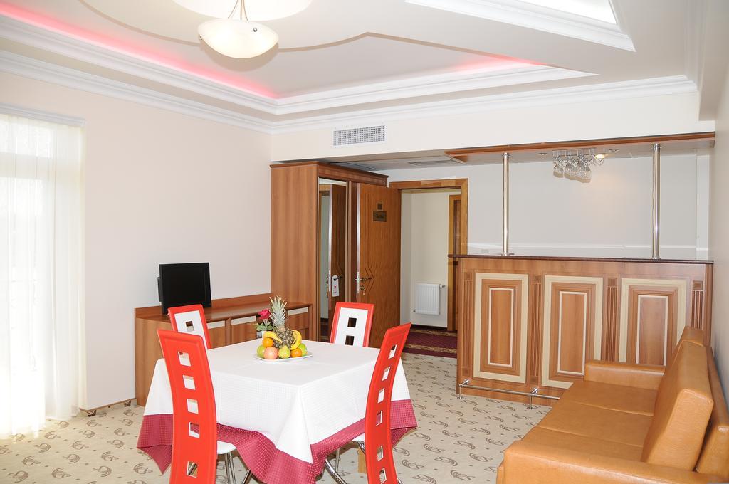 River Side Hotel มิงกาเชเวียร์ ห้อง รูปภาพ