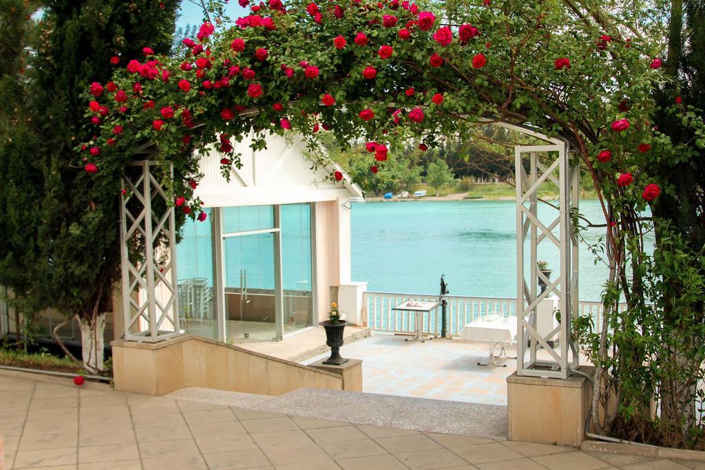 River Side Hotel มิงกาเชเวียร์ ภายนอก รูปภาพ