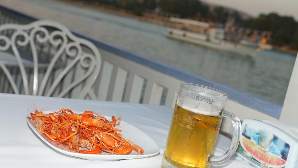 River Side Hotel มิงกาเชเวียร์ ภายนอก รูปภาพ