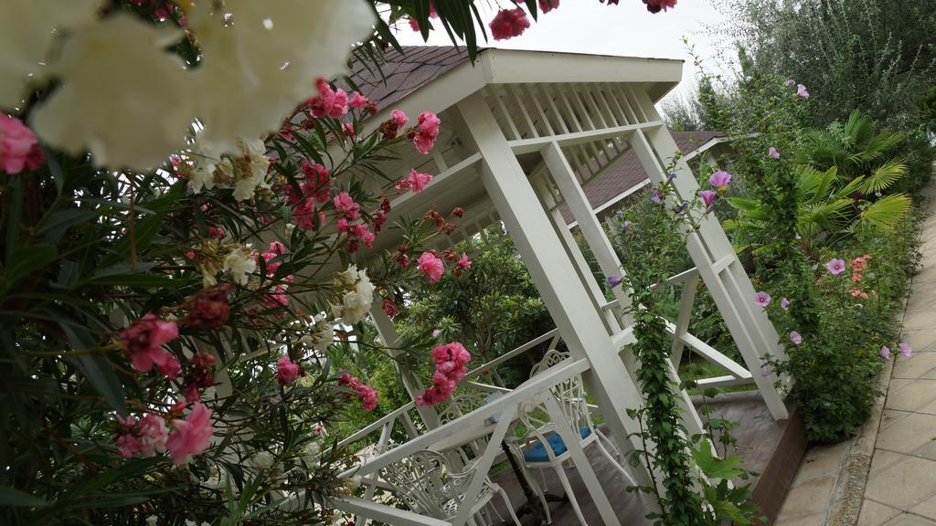 River Side Hotel มิงกาเชเวียร์ ภายนอก รูปภาพ